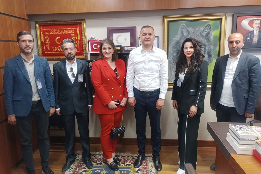 İyi Parti Aksaray Milletvekili Sayın Turan Yaldır Bey'i  Makamında Ziyaret Ettik.